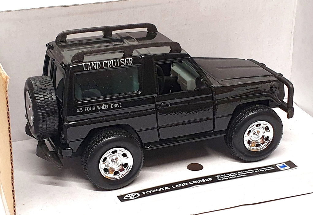 NewRay 1/32 Scale Diecast NR132B - Toyota Land Cruiser - Black