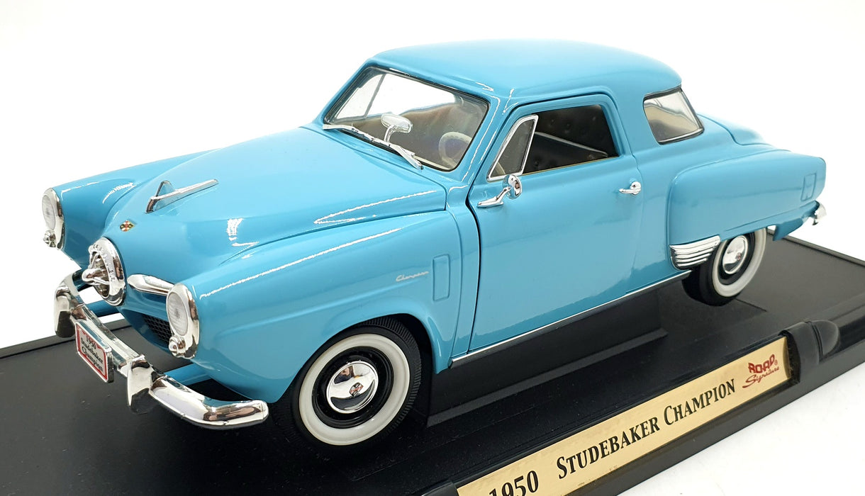 Road Signature 1/18 Scale 92478 - 1950 Studebaker Champion - Blue