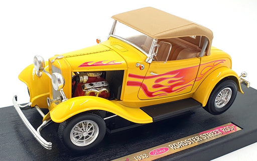Road Legends 1/18 Scale Diecast 92249 - 1932 Ford Roaster - Yellow