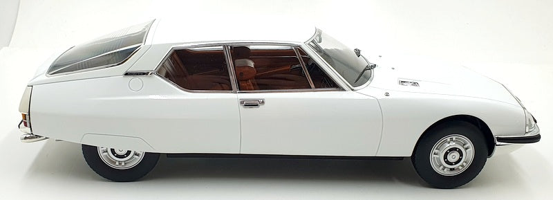 Norev 1/12 Scale Diecast 121701 - Citroen SM 1970 - White
