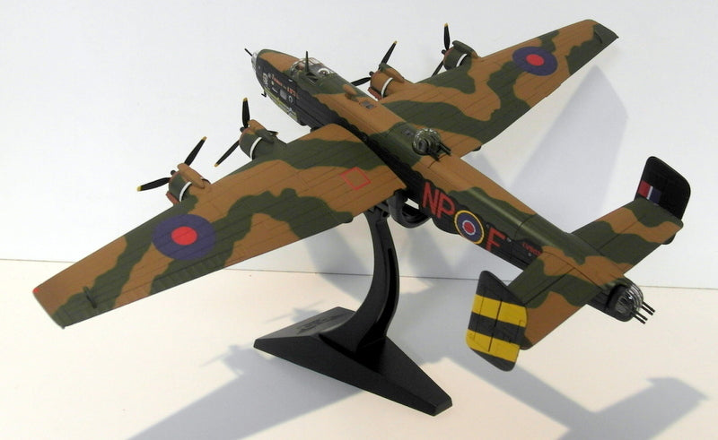 Corgi 1/72 Scale Diecast AA37204 Handley Page Halifax B.III LV607 158 Sqn1944 45