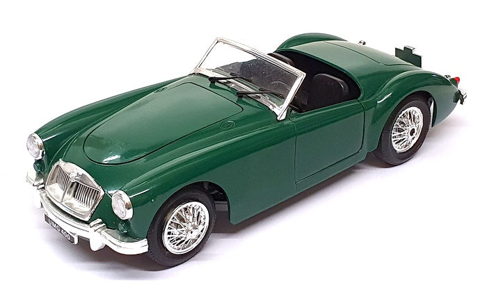 Polistil MGA 1/16 ミニカー 赤 中古 Polistil 1/16 Scale Diecast 25625D - MG MGA Twin-Cam - Green