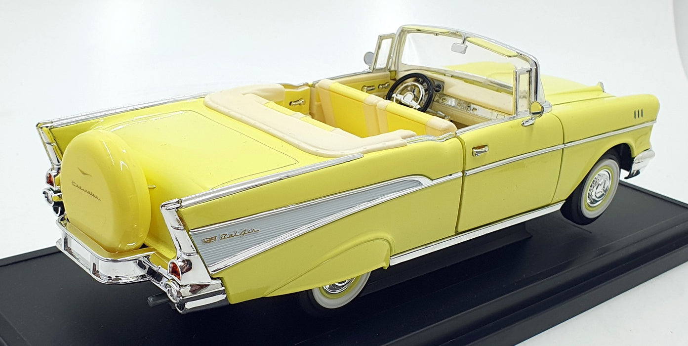 Road Signature 1/18 Scale Diecast 92108 - 1957 Chevrolet Bel Air - Yellow