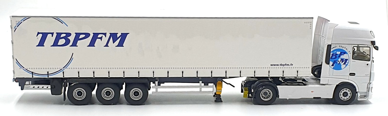 Eligor 1/43 Scale 116447 - DAF XF Euro 6 Super Space Cab Tautliner TBPFM