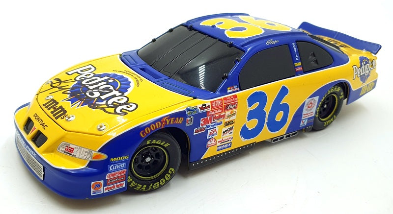 Action 1/24 Scale 101357 2001 Pontiac Grand Prix #36 M&M's Pedigree