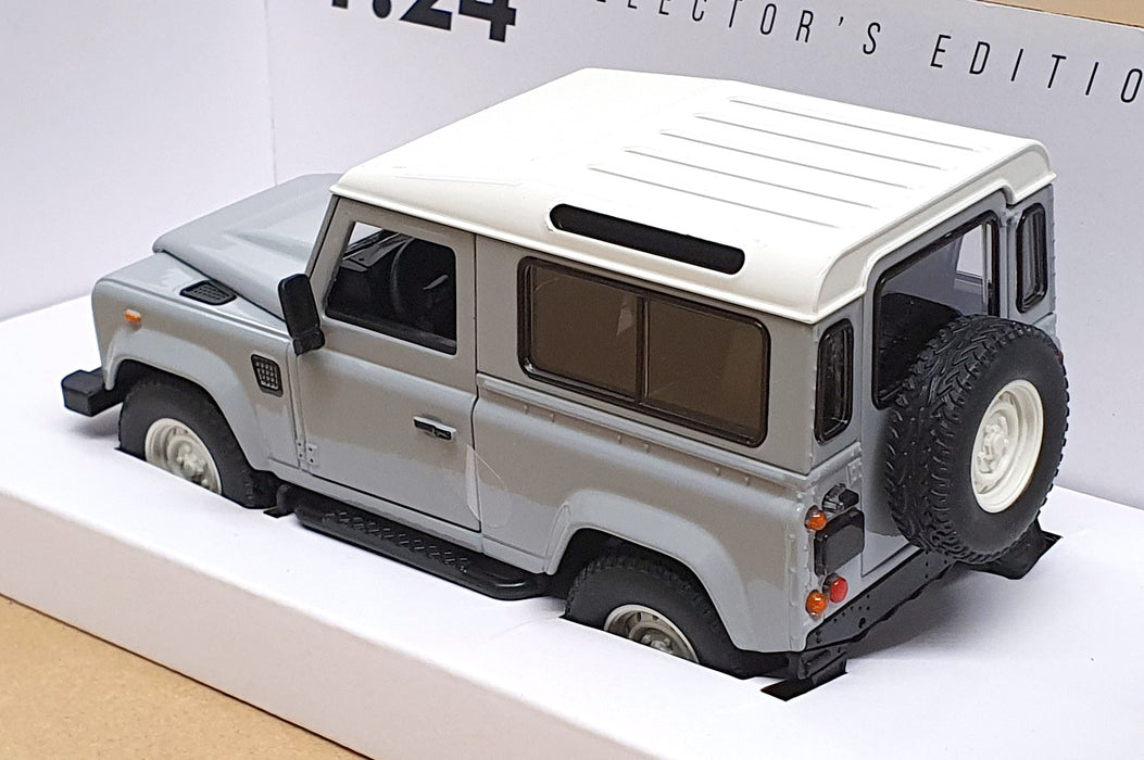 CMJ Diecast 1/24 Scale DC124DEG - Land Rover Defender - Grey