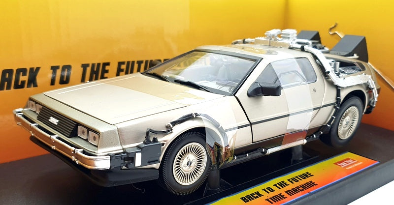 Sun Star 1/18 Scale Model Car 2711 - Deloren Back To The Future - Silver