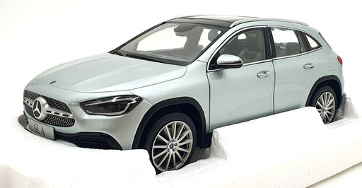 Z Models 1/18 Scale B6 696 1036 - Mercedes-Benz GLA - Silver