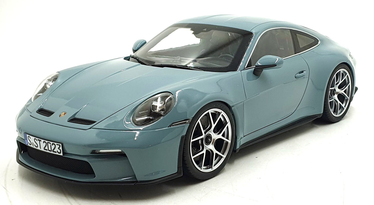 Norev 1/12 Scale 127550 - 2023 Porsche 911 S/T - Meissenblue