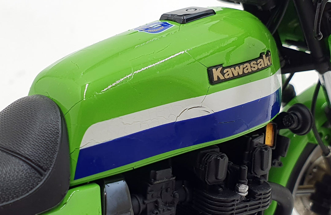 Milestone 1/12 Scale Diecast BK127 - Kawasaki Z1000R1 - Green