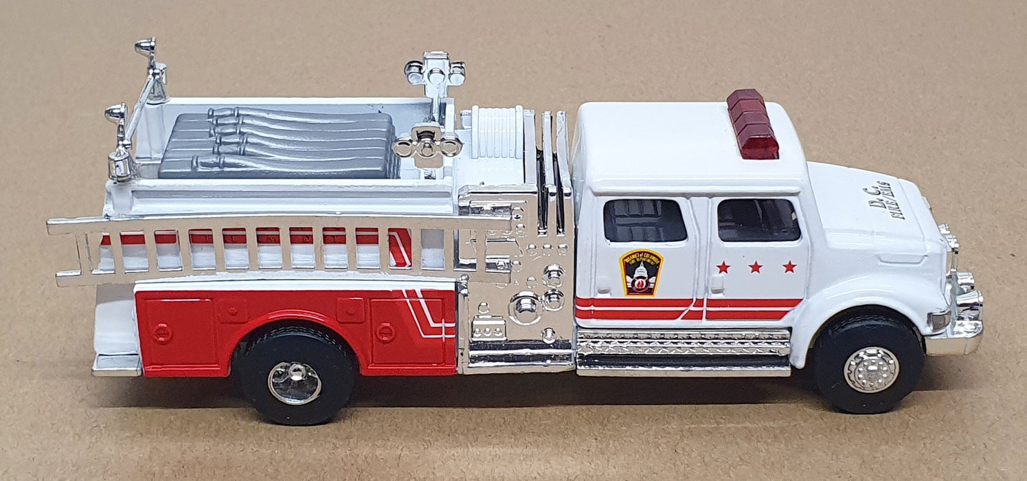 Road Champs 1/64 Scale 64605 - International Fire Truck Washington - Red/White