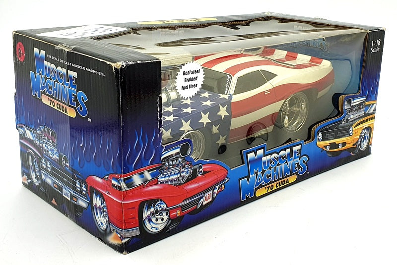 Muscle Machine 1/18 Scale Diecast 71168- 1970 Plymouth Cuda - USA Flag