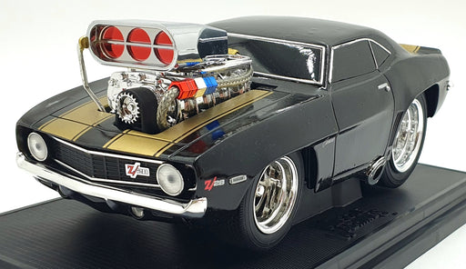 Muscle Machines 1/18 Scale 71165 - 1969 Chevrolet Camaro with Braided Fuel Lines
