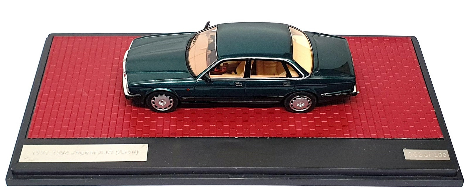 Matrix 1/43 Scale MX41001-262 - 1990-94 Jaguar XJR (XJ40) - Met. Blue