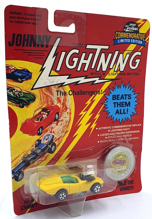 Johnny Lightning 1/64 Scale 100-130 - The Challengers Vicious Vette - Yellow