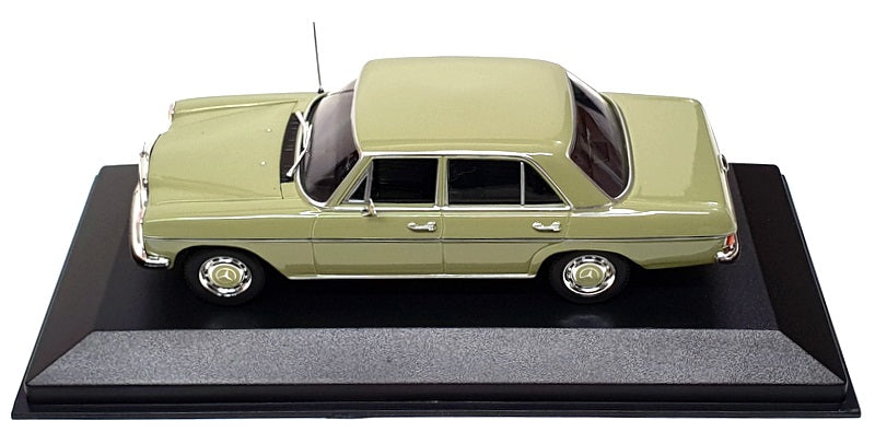 Maxichamps 1/43 Scale 940 034007 - 1968 Mercedes Benz 200/8 - Green