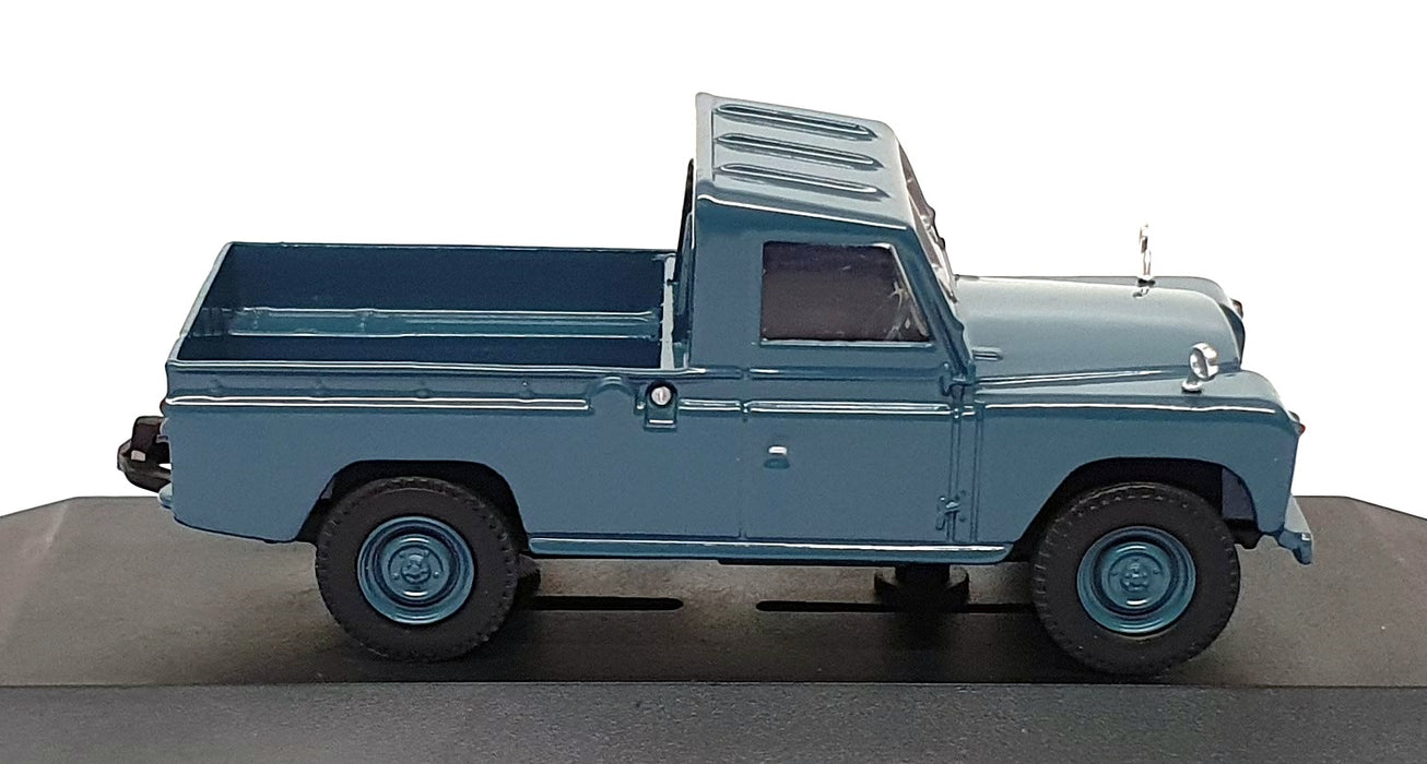 Vanguards 1/43 Scale Diecast VA07608 - Land Rover Truck - Blue