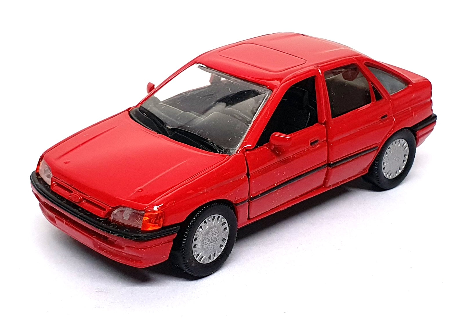 Schabak 1/43 Scale Diecast 1090 - Ford Escort - Red