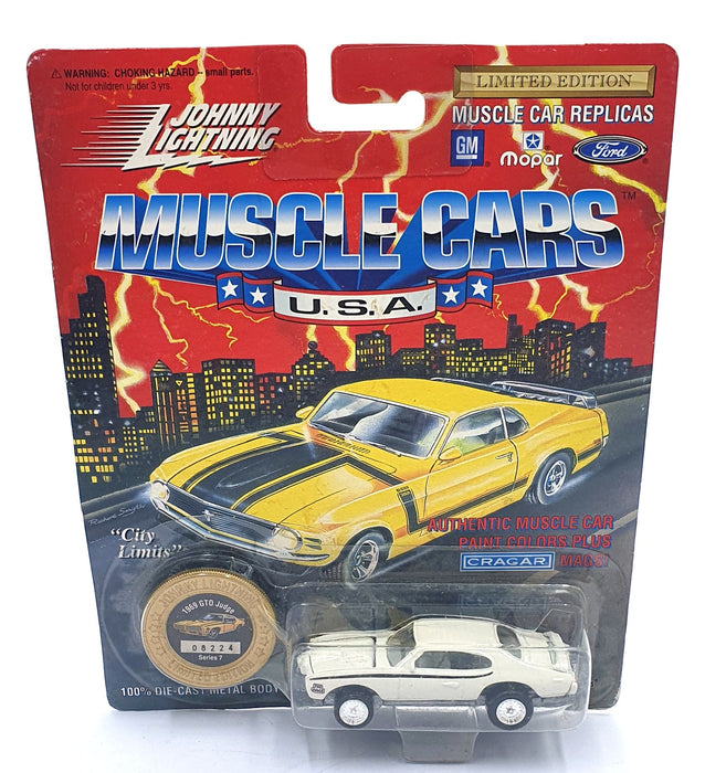 Johnny Lightning 1/64 Scale 200-170 - Muscle Cars 1969 Pontiac GTO Judge - White