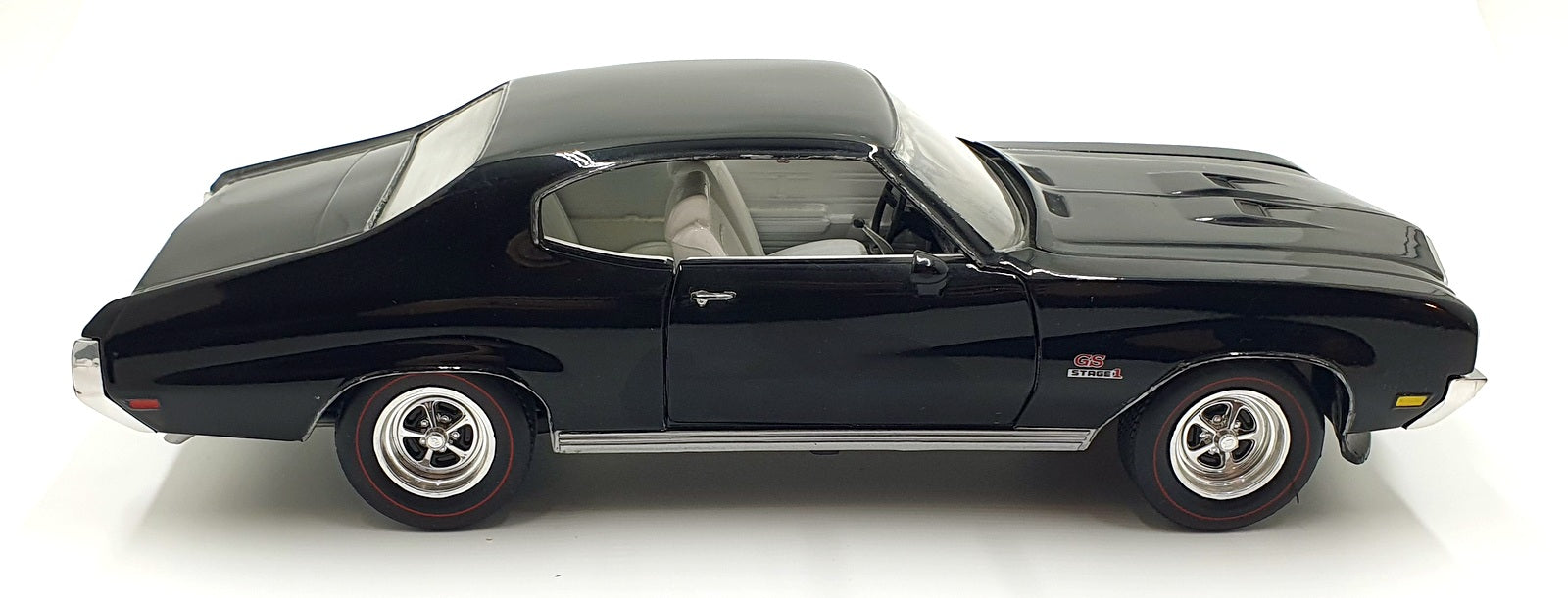 Ertl 1/18 Scale Diecast 14126G - 1970 Buick GS Stage 1 - Black