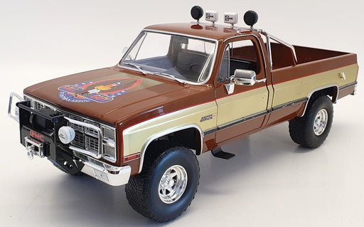 Greenlight 1/18 Scale 13560 - 1982 GMC K-250 Sierra Grande Lee Majors Fall Guy