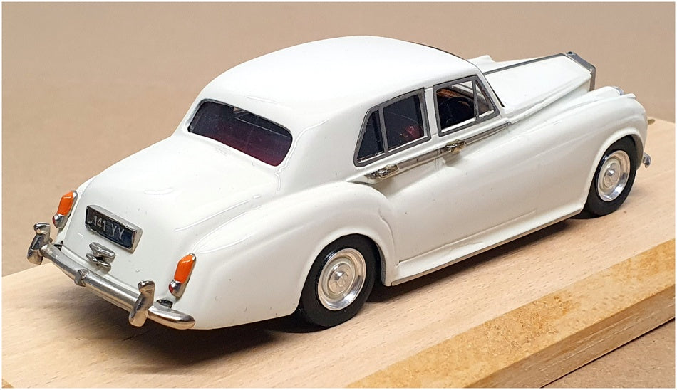 Top Marques 1/43 Scale RR5 - 1955 Rolls Royce Phantom 1 Saloon - White