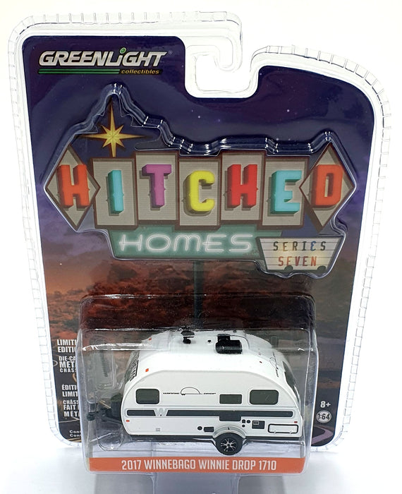 Greenlight 1/64 Scale 34070-D - 2017 Winnebago Wnnie Drop 1710 - White