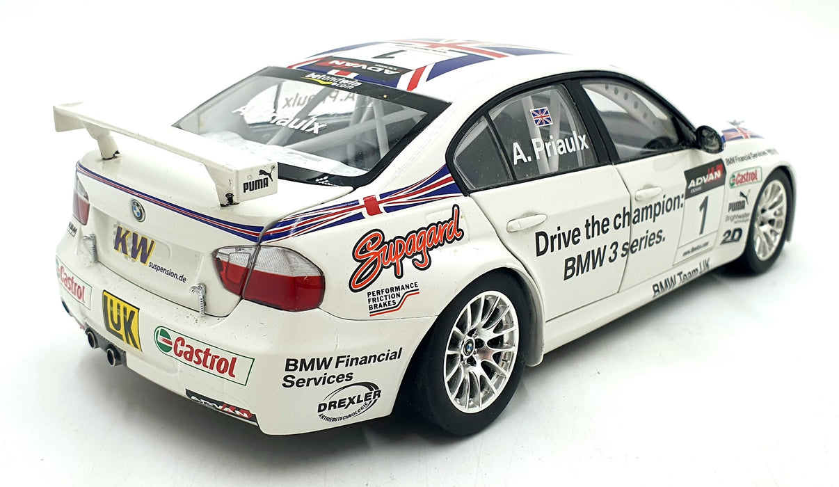 Kyosho 1/18 Scale Diecast DC18626M - BMW 320si WTCC #1 A.Priaulx
