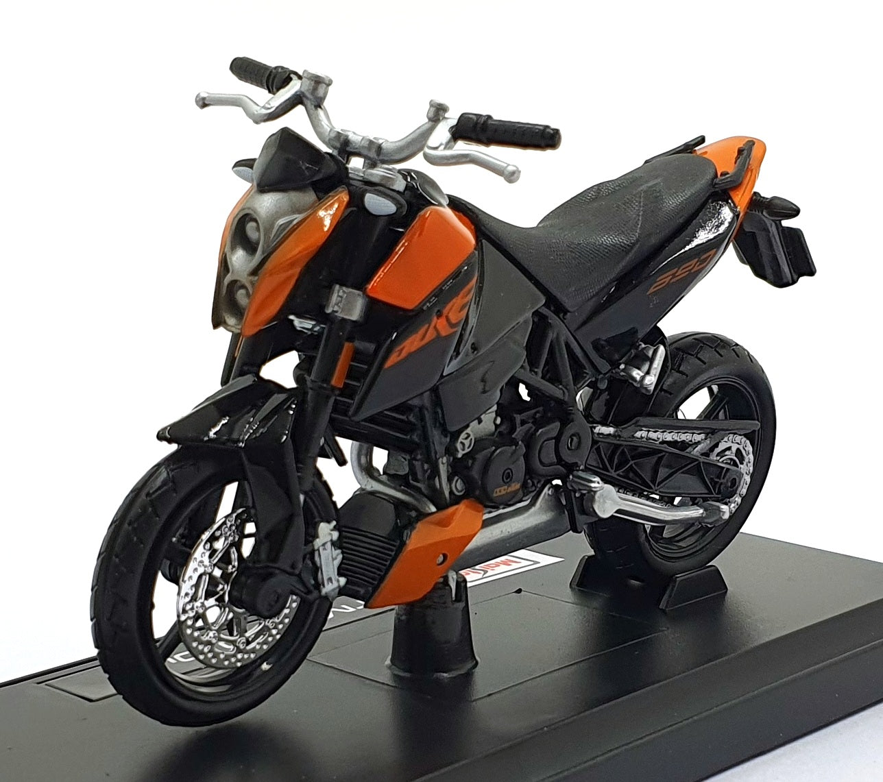 Maisto 1/18 Scale 39300 - KTM 690 Duke Motorbike - Orange