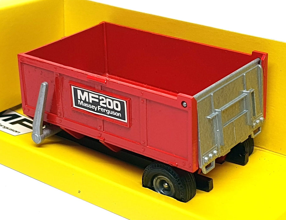 Britains Farm 1/32 Scale 9572 - Massey Ferguson MF200 Trailer - Red