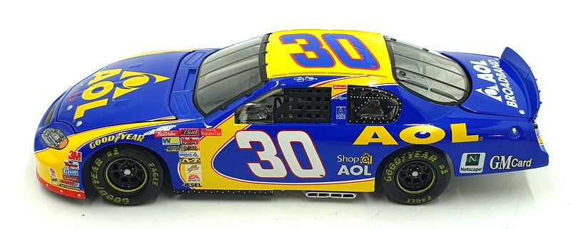 Action 1/24 Scale 103527 - Chevrolet Nascar AOL #30 Monte Carlo 2003 - Green