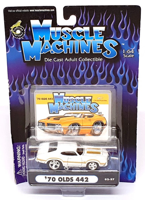 Muscle Machines 1/64 Scale 71161 02-57 - 1970 Oldsmobile 442 - White/Gold