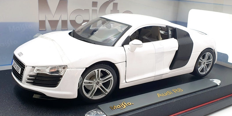 Maisto 1/18 Scale Diecast 36143 - Audi R8 GT Premium Edition - White