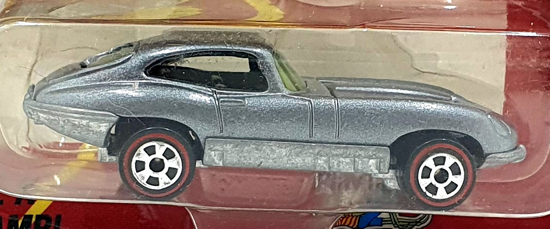 Johnny Lightning 1/64 Scale 100-190 - The Challengers Custom XKE - Silver