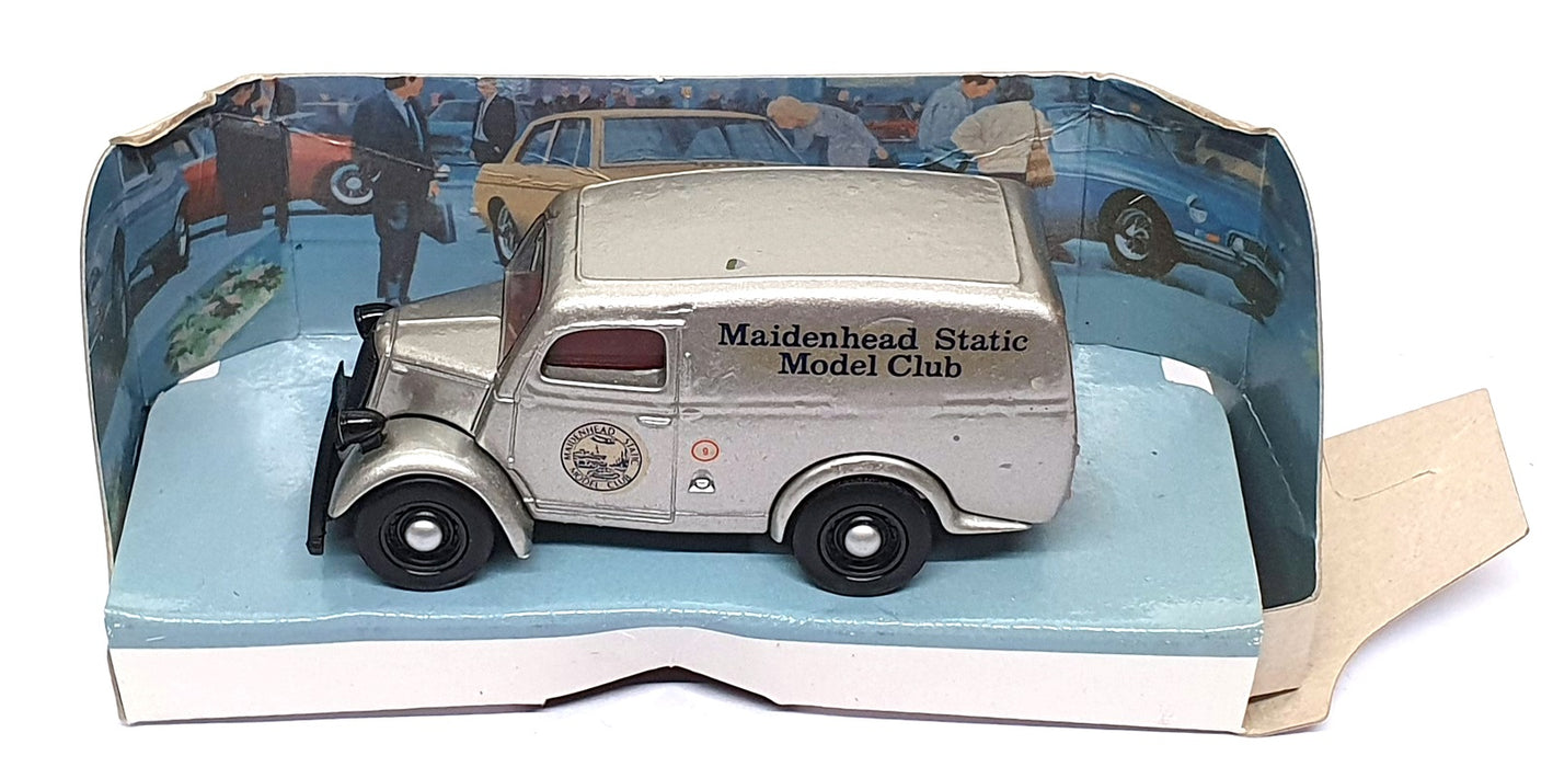 Matchbox Dinky 1/43 Scale DY-4 - 1950 Ford E83W 10CWT Van MSMC - Silver