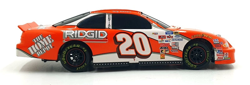 Action 1/24 Scale P249903308 - 1999 Pontiac Nascar Home Depot #20 - Tony Stewart