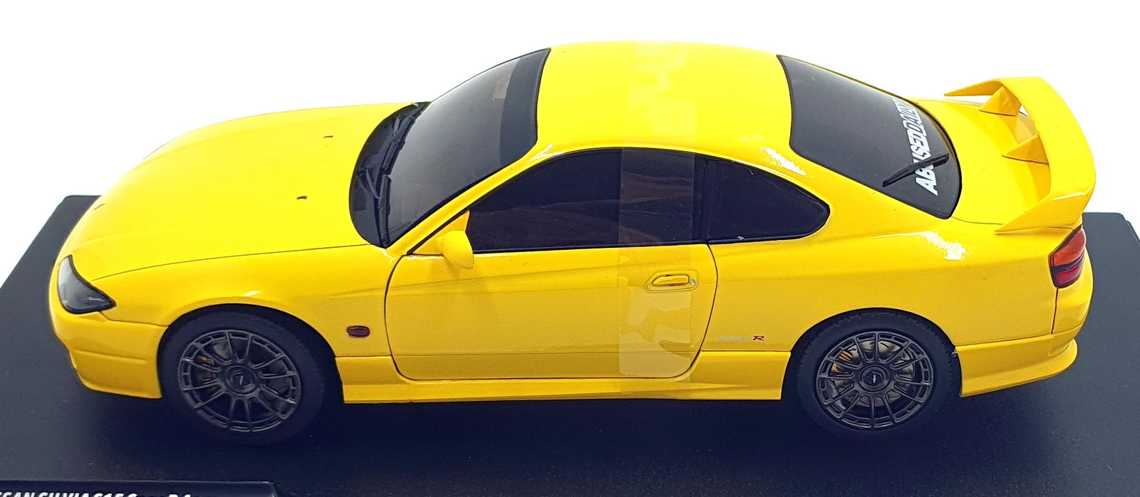 Solido 1/18 Scale S1812206 - 1999 Nissan Silvia S15 Spec R Aero - Yellow