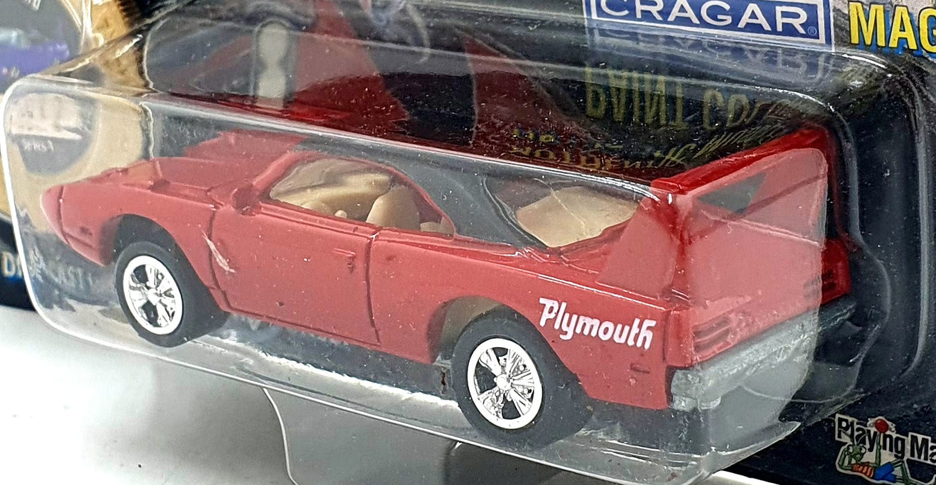 Johnny Lightning 1/64 Scale 200-100 - Muscle Cars USA 1970 Plymouth Superbird