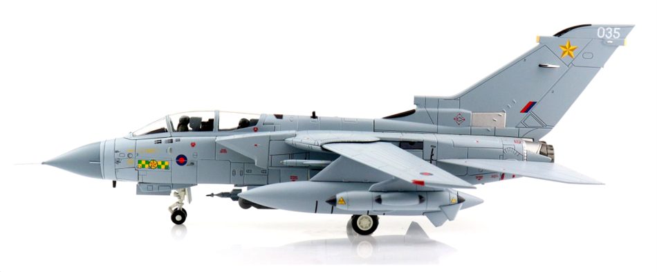 Hobby Master 1/72 Scale HA6708 - Tornado GR.4 Operation Ellamy ZA542 Italy 2011