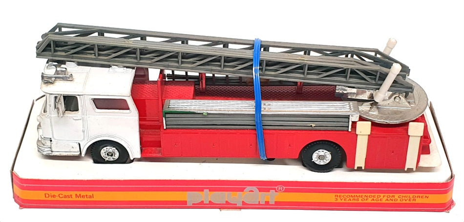 Model Power Playart 24523F - Mack Fire Engine - Red/White