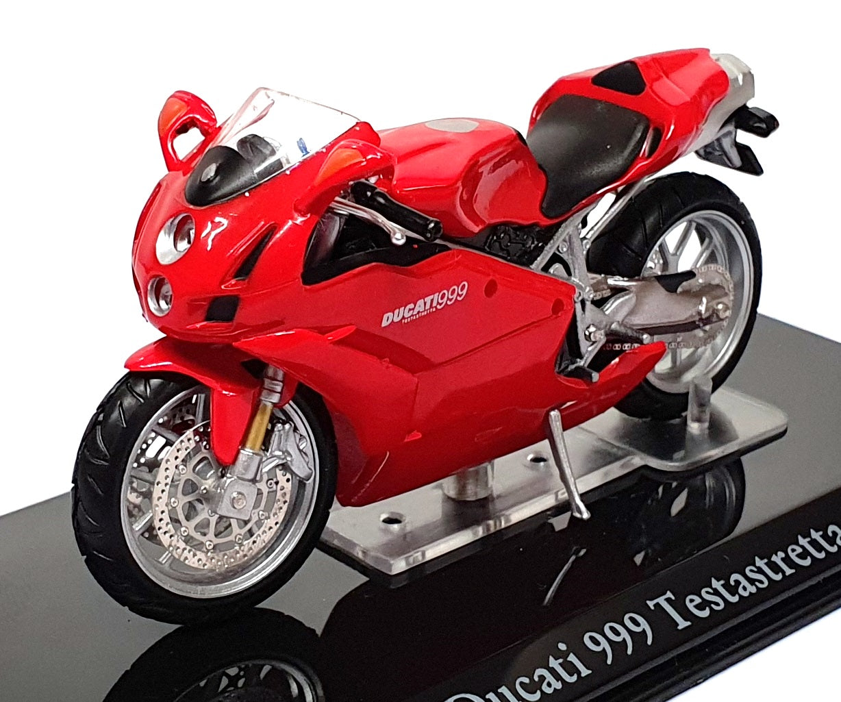 Atlas Editions 1/24 Scale 10109 - Ducati 999 Testastretta Motorbike - Red