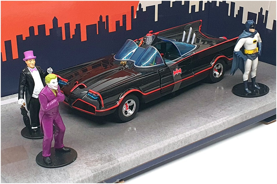 Jada 1/24 Scale 33737 - Batman Robin The Penguin The Joker & Batmobile