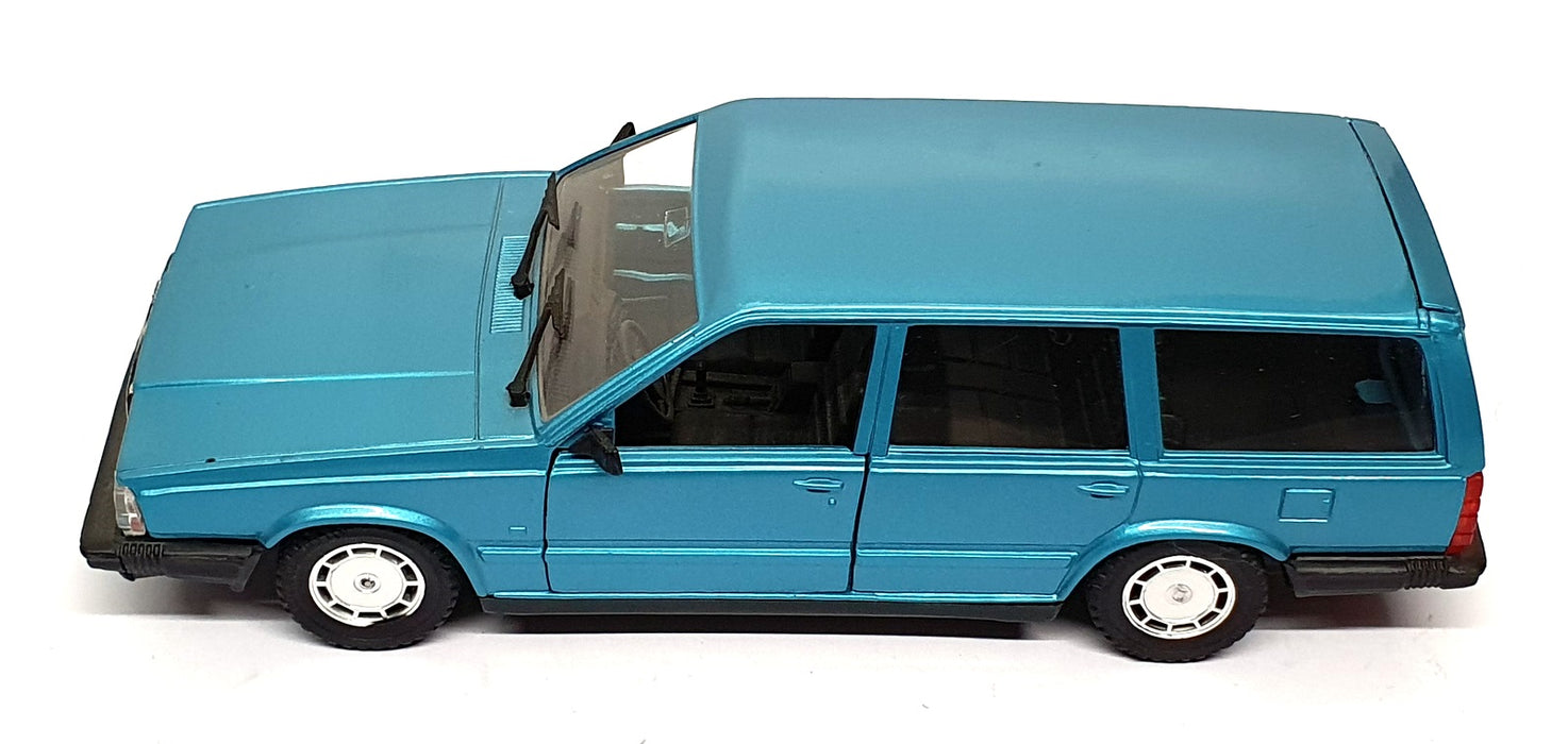 Polistil 1/25 Scale Diecast 150326J - Volvo 760 GLE Estate - Met. Blue