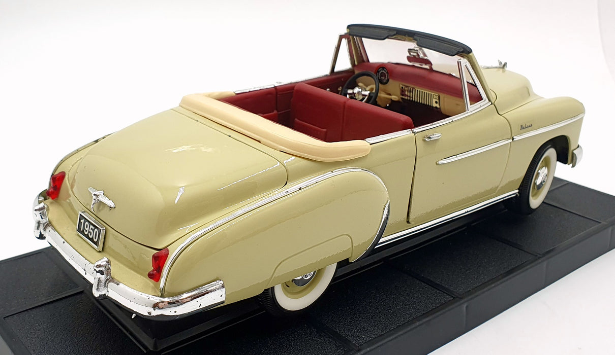 Mira 1/18 Scale Diecast 24226A - 1950 Chevrolet Styleline - Beige