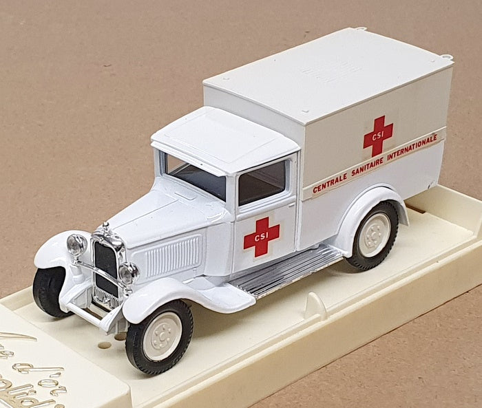 Solido 1/43 Scale Diecast 4411 - Citroen CSI Ambulance - White