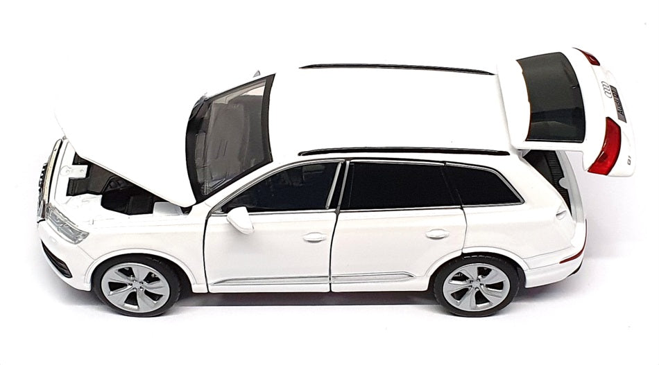 Tayumo 1/32 Scale Diecast 32140026 - Audi Q7 LHD - White