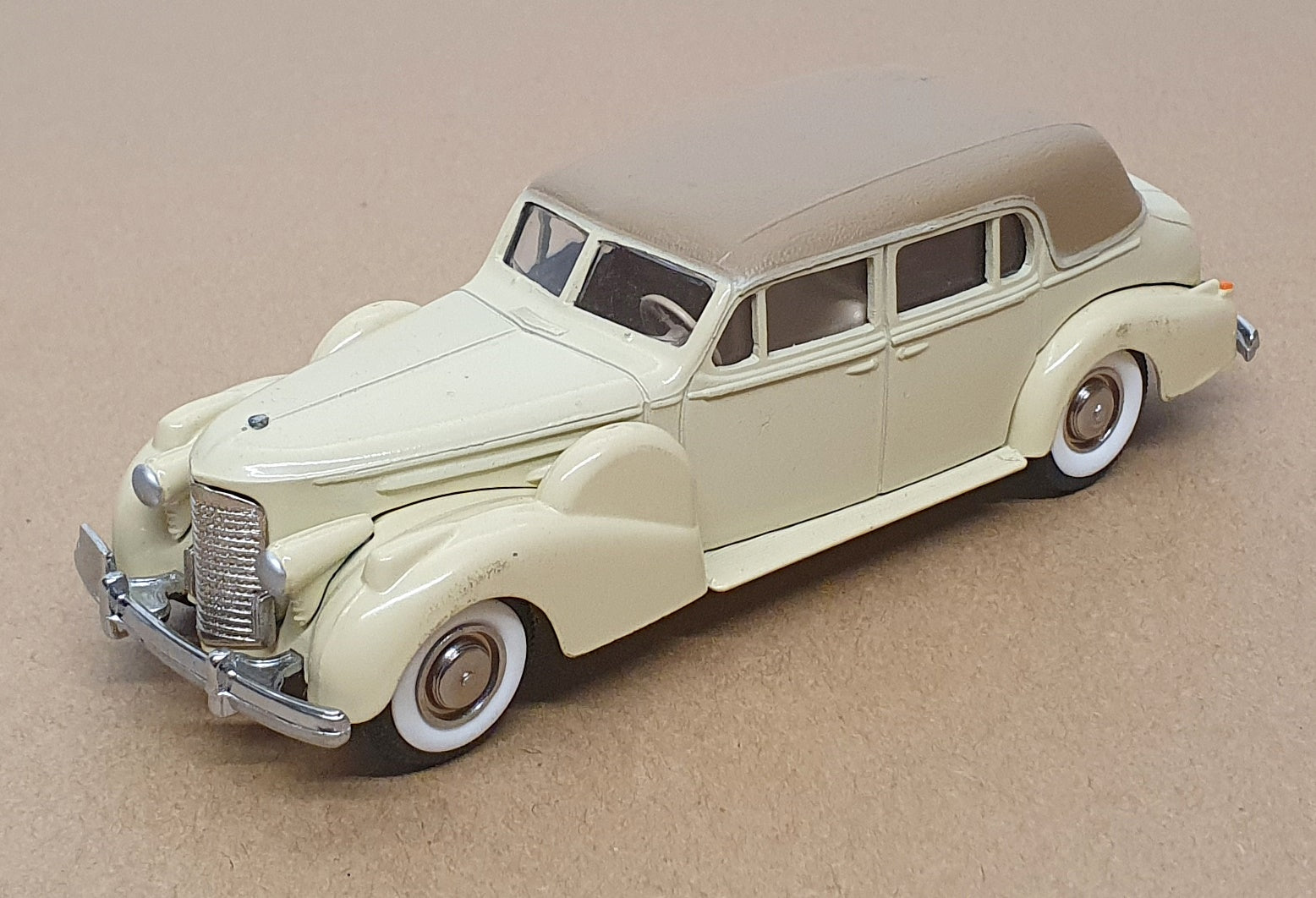 Rextoys 1/43 Scale No. 14 - 1938-40 Cadillac Coupe De Ville - Cream/Beige