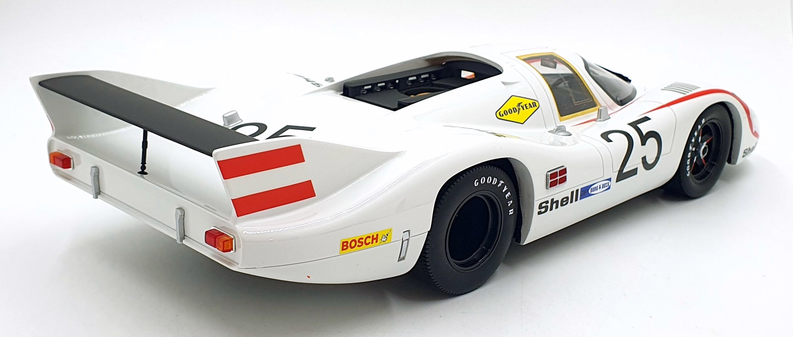 CMR 1/12 Scale CMR12015 - Porsche 917 Long Tail Le Mans 1970 #25 Pole