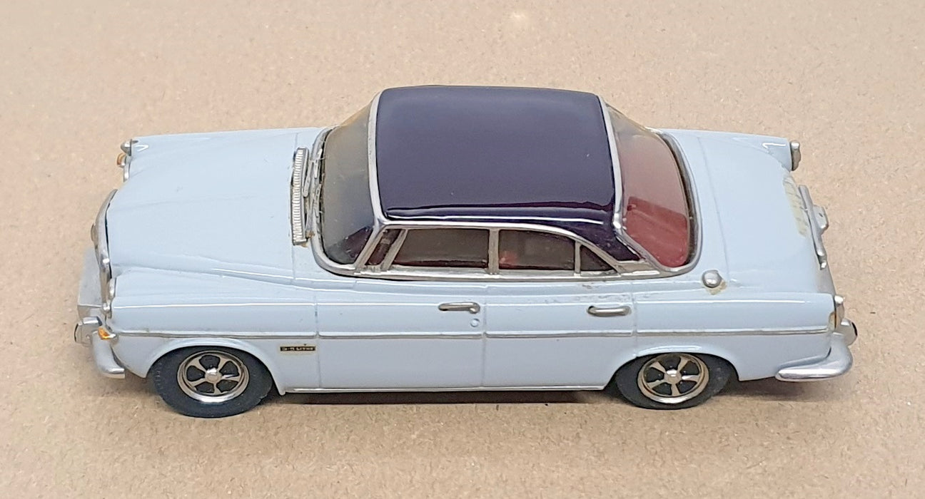 Conquest Models 1/43 Scale Nr. 106 - 1968 Rover P5B 3.5 Litre Coupe