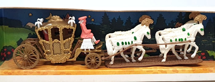 Dinky Toys 111 - Cinderella's Coach From The Film The Slipper And The Rose